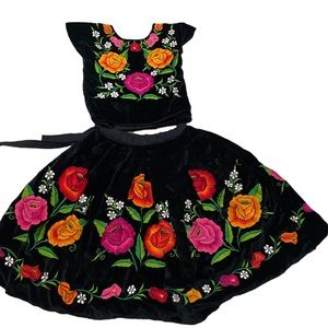 Authentic Oaxacan hand embroidered Istmeño dress